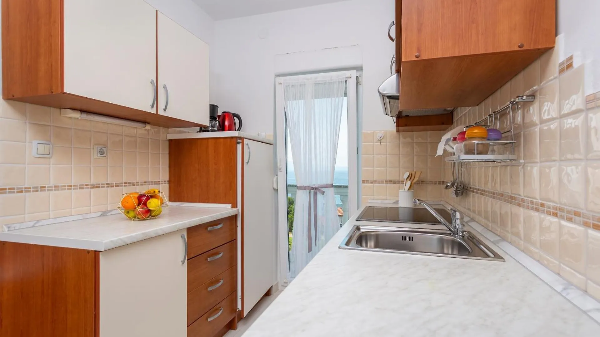 Apartments By The Sea Njivice, Krk - 5295 Kroatien