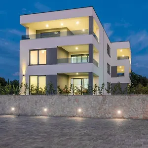 Apartment Stemark, Njivice